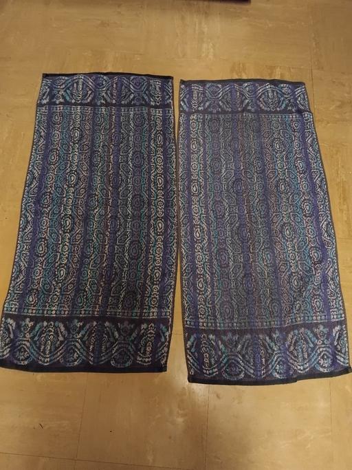 Buy & Sell Stow Heath Wolverhampton - Photos for 2 Towels.