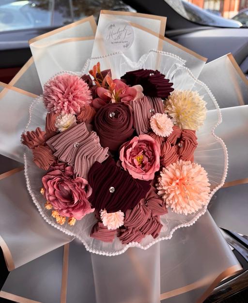 Buy & Sell Sparkbrook Birmingham - Photos for Pink Chiffon Hijab Bouquet