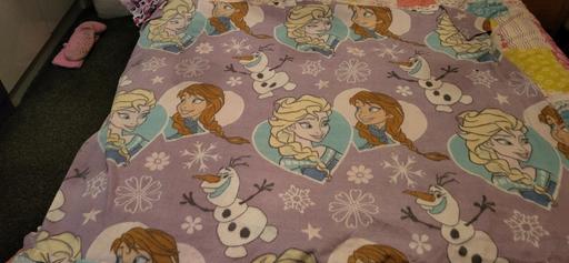 Buy & Sell Radcliffe Bury - Photos for frozen throw