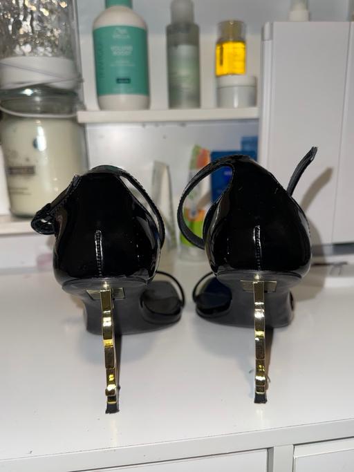 Buy & Sell Wapping East London - Photos for YSL heels size 37 UK size 4