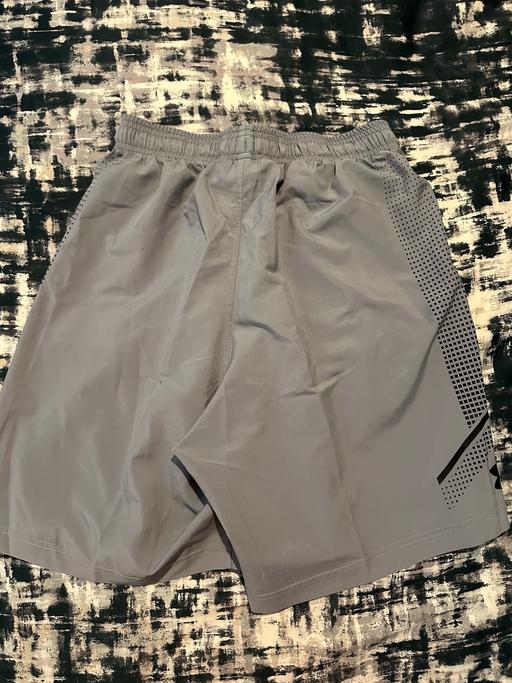 Buy & Sell Fenton Industrial Estate Stoke-on-Trent - Photos for Under Armour Grey Shorts Size Small