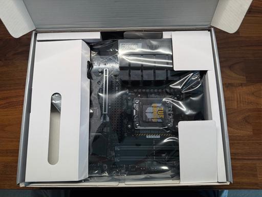 Buy & Sell Highbury & Islington Station Islington - Photos for ASUS TUF GAMING B650-PLUS WIFI - AM5