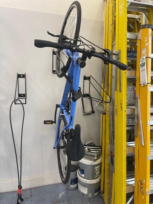 Buy & Sell Holloway North London - Photos for Specialized Sirrus 1.0 Hybrid Bike - Blue - M