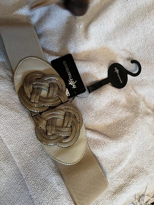 Buy & Sell Easington Lane Sunderland - Photos for Womens Belt ( New )