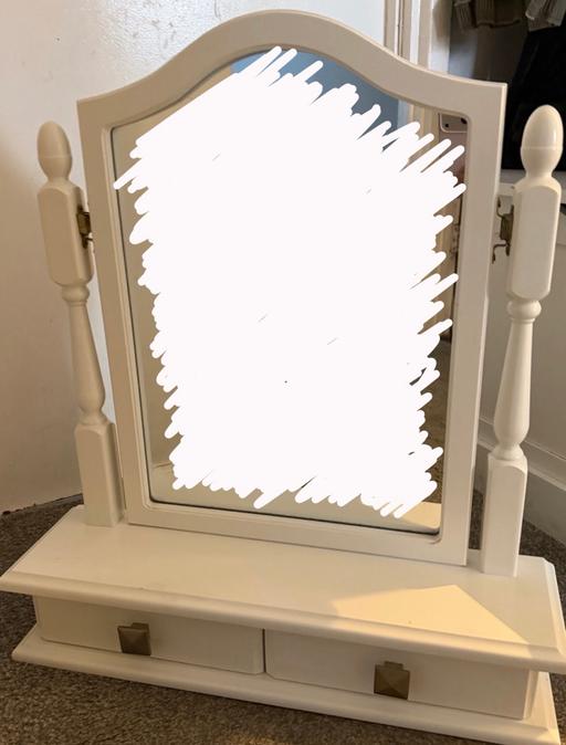 Buy & Sell East Ham East London - Photos for White Dressing Table Mirror