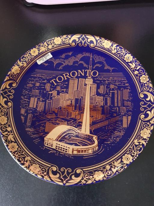 Buy & Sell Upper Gornal Dudley - Photos for Toronto ornamental plate
