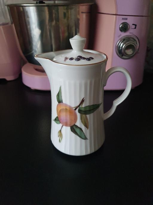 Buy & Sell Upper Gornal Dudley - Photos for royal Worcester coffee pot