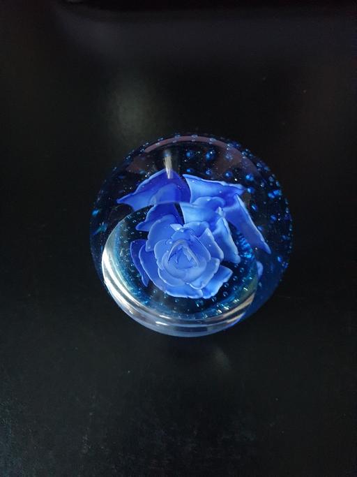 Buy & Sell Upper Gornal Dudley - Photos for blue rose paperweight