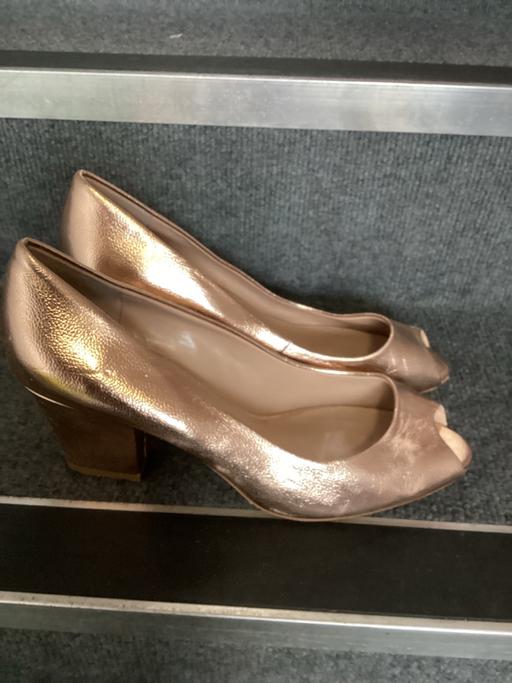 Buy & Sell Upper Holloway North London - Photos for DUNE LEATHER SLIP ON LOW HEEL