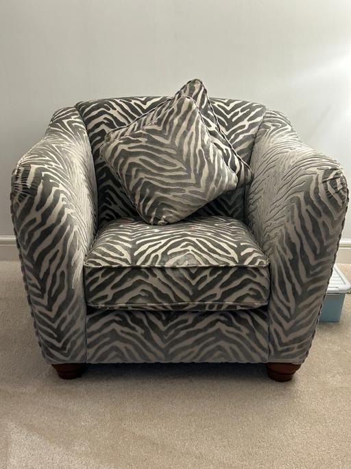 Buy & Sell Aughton West Lancashire - Photos for Couch and chair