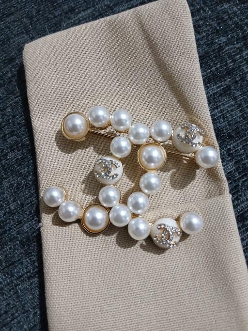 Buy & Sell Bermondsey South East London - Photos for brooch