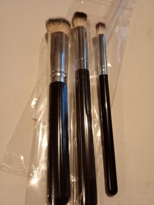 Buy & Sell Horncastle East Lindsey - Photos for new pack of 3 ladies make up brushes set