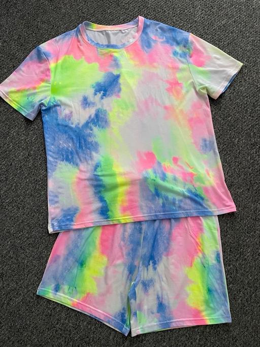 Buy & Sell Sefton Park Liverpool - Photos for T-shirt and shorts set size Medium (ladies)