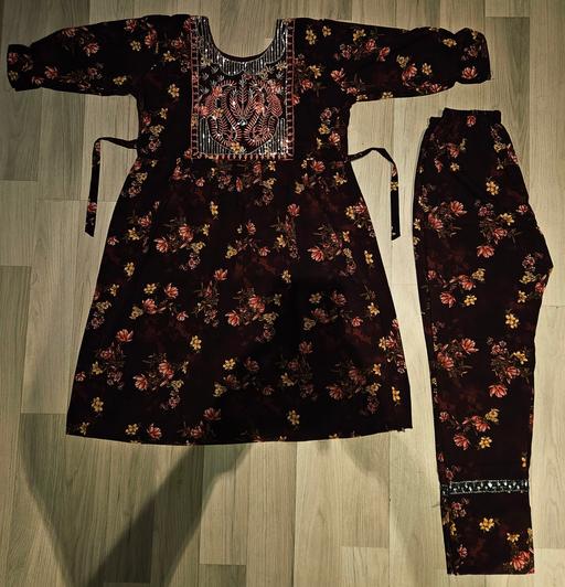 Buy & Sell Seven Kings East London - Photos for Women Floral Georgette Salwar Kameez Suit 2pc