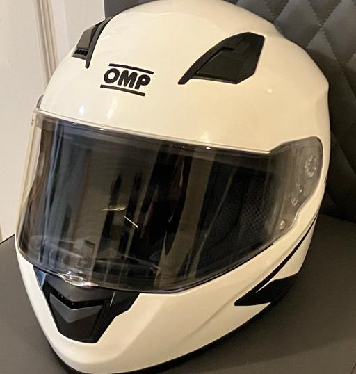 Vehicles Yeovil Somerset - Photos for F1 Racing OMP crash helmet go-karting.