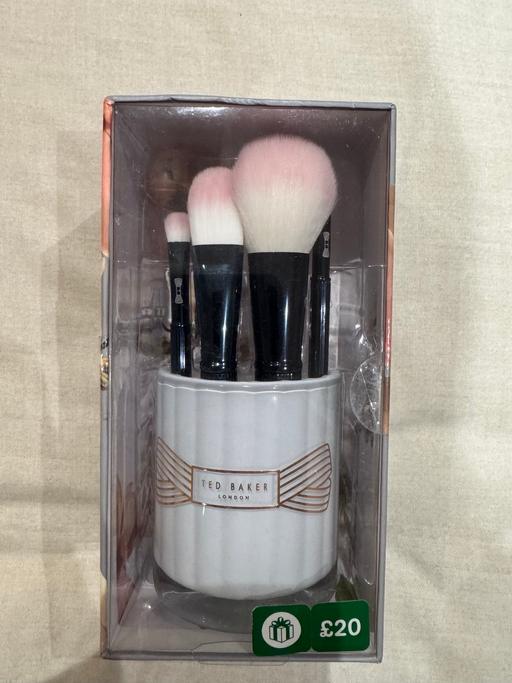 Buy & Sell New Eltham South East London - Photos for Brand new Ted Baker make up brush set