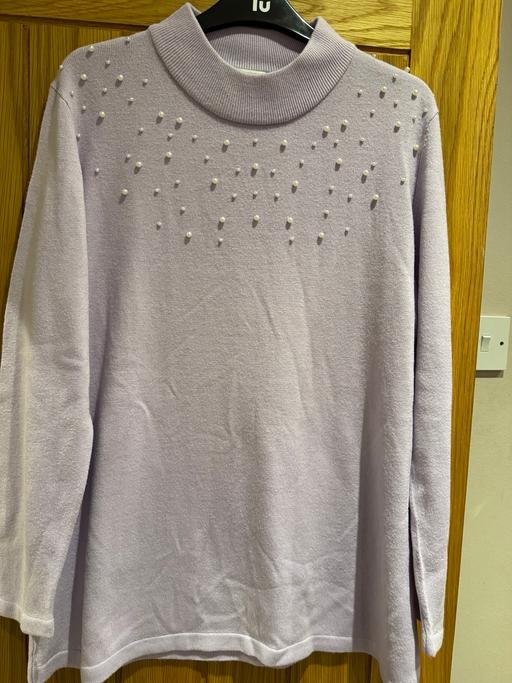 Buy & Sell Longlands South East London - Photos for Ladies lilac Damart pearl jumper 18/20