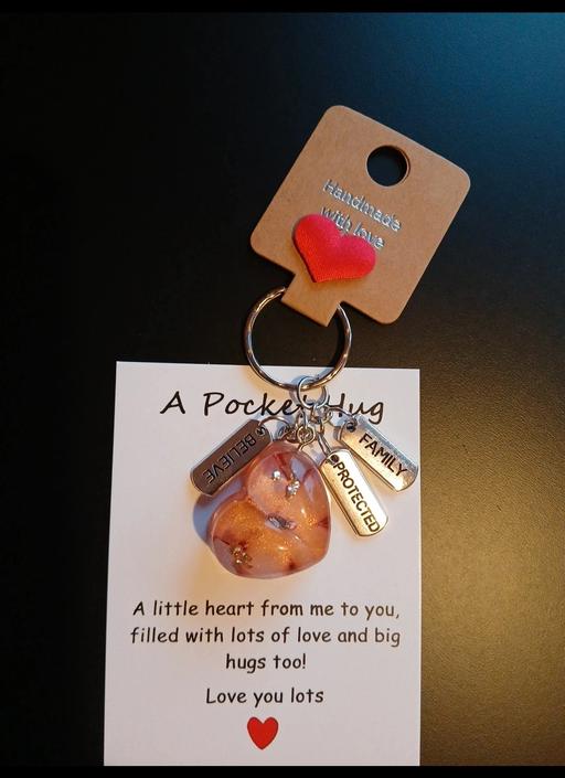 Buy & Sell Stanton Hill Ashfield - Photos for Keychain handmade love heart 'family' keyring