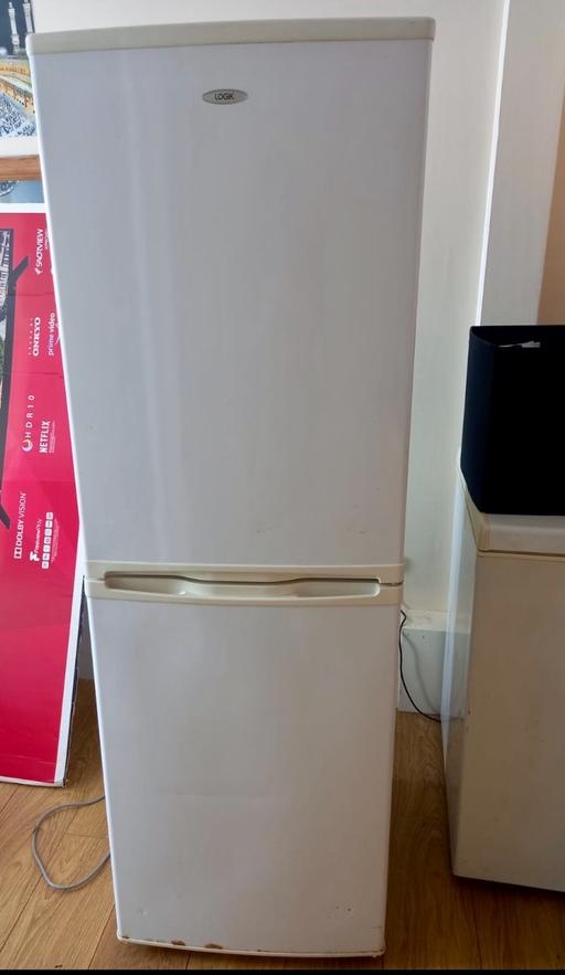 Buy & Sell South Hornchurch East London - Photos for Logik Fridge Freezer