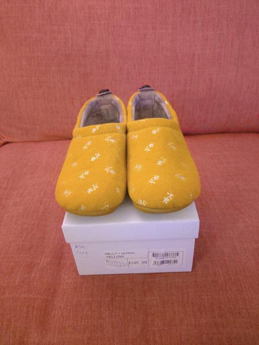 Buy & Sell Wadebridge Cornwall - Photos for Ladies lotus slipper size 5 euro 38