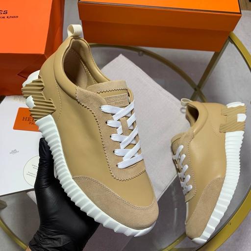 Buy & Sell Great Horton Bradford - Photos for Bouncing Hermes sneaker