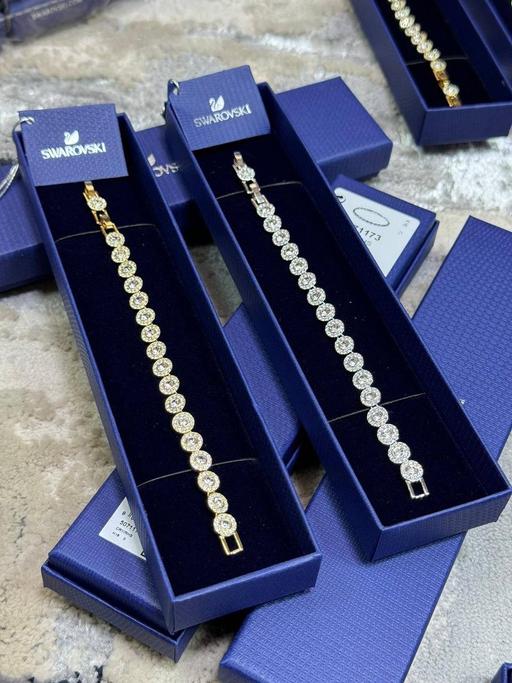 Buy & Sell Great Horton Bradford - Photos for SWAROVSKI BRACELET