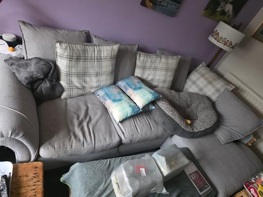 Buy & Sell Fairlands Guildford - Photos for Sofa 4/5 places