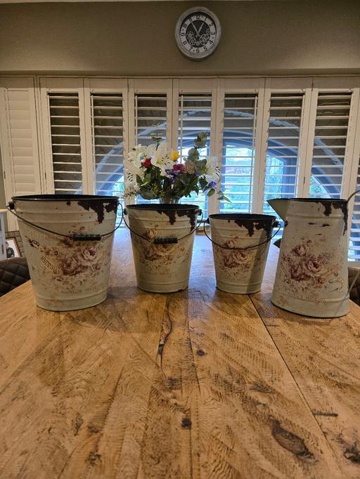 Buy & Sell Castleton Rochdale - Photos for Three beautiful Pails and Jug