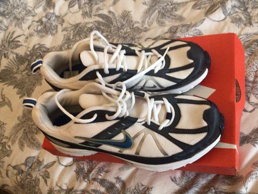 Buy & Sell Falconwood South East London - Photos for Nike trainers size 9 mint