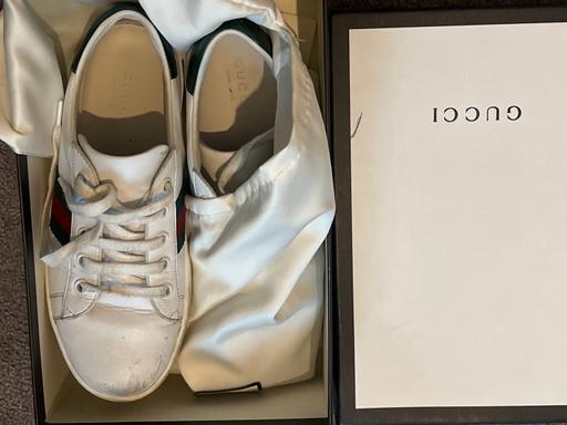 Buy & Sell Blackwall East London - Photos for Gucci kids trainers