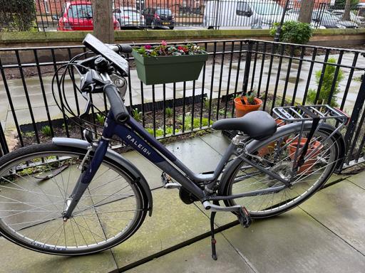 Buy & Sell Surrey Quays South East London - Photos for Raleigh Pioneer bike