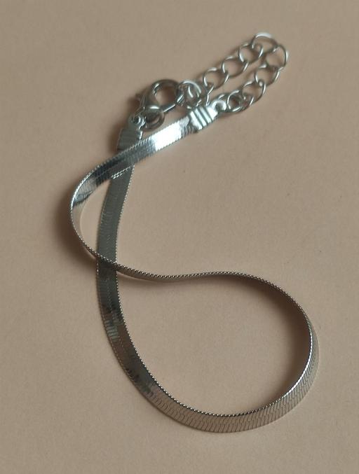 Buy & Sell Grafton Street Industrial Estate West Northamptonshire - Photos for Beautiful bracelet