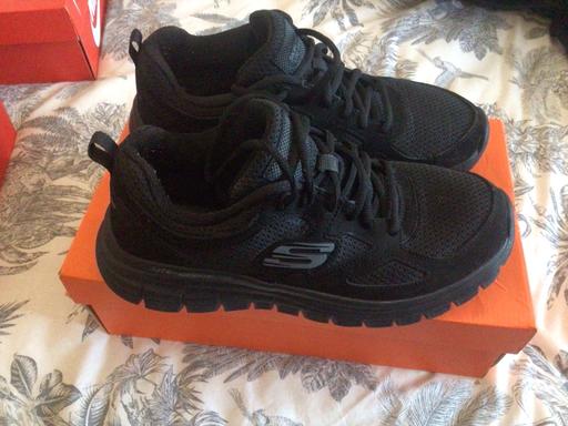 Buy & Sell Falconwood South East London - Photos for Sketches size 8 black V G C