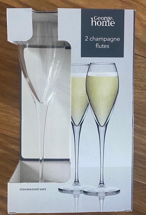 Buy & Sell Yardley Birmingham - Photos for 2 champagne glasses