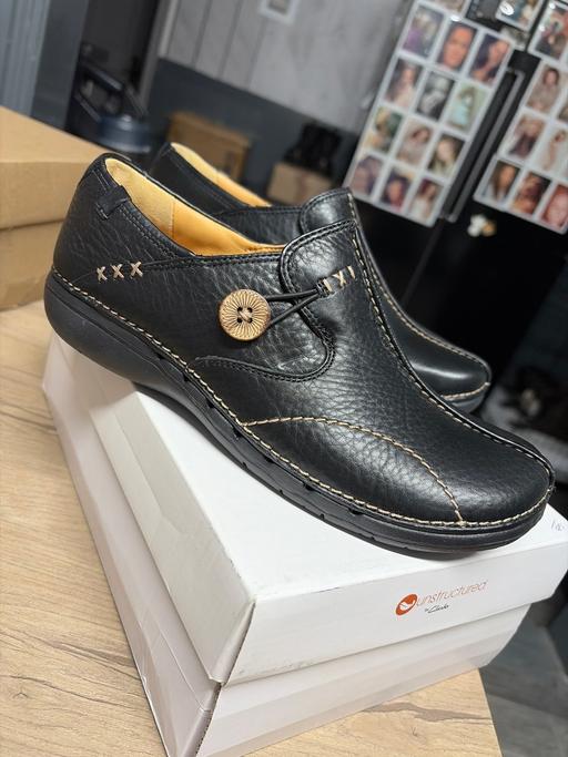 Buy & Sell Duckmanton Chesterfield - Photos for Clarks UN.Loop shoes