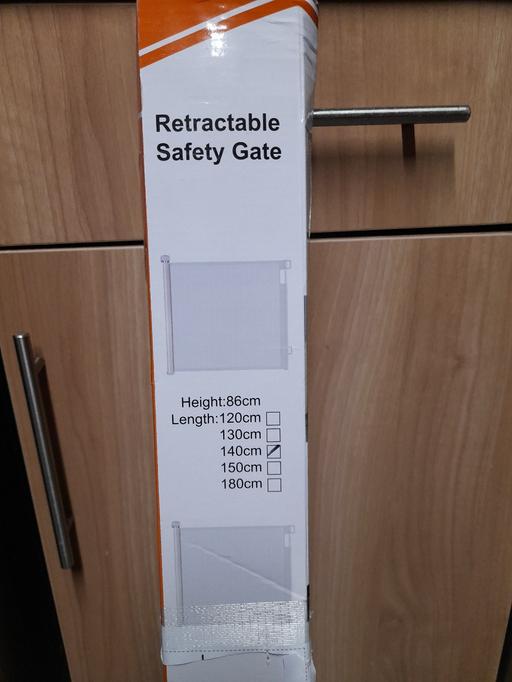 Buy & Sell Whittington Moor Chesterfield - Photos for retractable safety gate