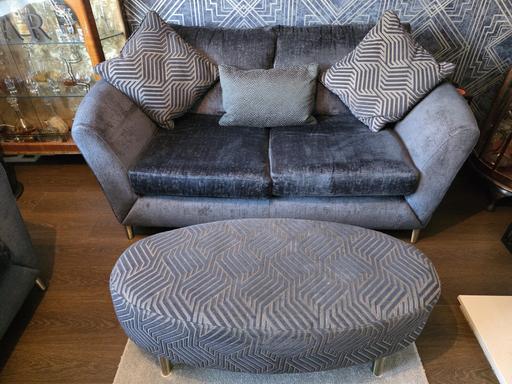 Buy & Sell Sherdley Road Industrial Estate Saint Helens - Photos for 2 x 2 seater sofas and footstool