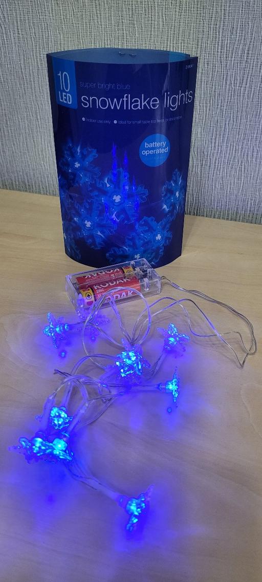 Buy & Sell Great Houghton Barnsley - Photos for 10 blue snowflake stringlights