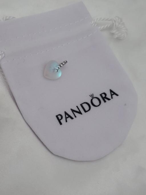 Buy & Sell Healey Rochdale - Photos for This is a Pandora Shooting Star & Heart Dangl