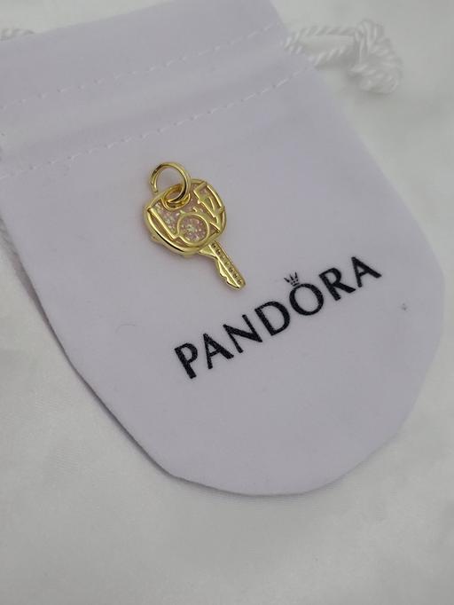 Buy & Sell Healey Rochdale - Photos for This is a Pandora Opalescent Pink Love Key La