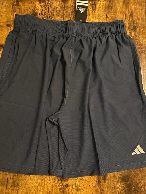 Buy & Sell Mount Vernon Glasgow - Photos for Adidas grey dri-fit shorts
