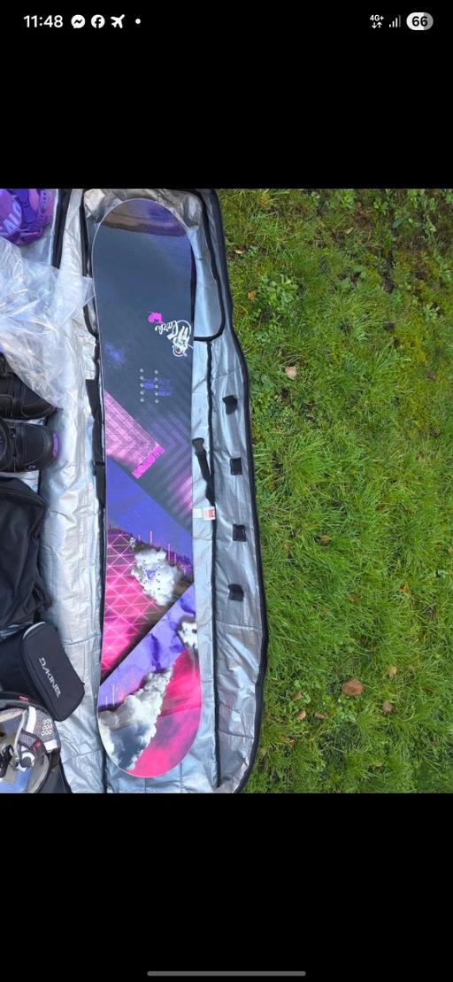 Buy & Sell Belmont Sutton - Photos for Snowboard/Travel wheel bag/Snowboard boots