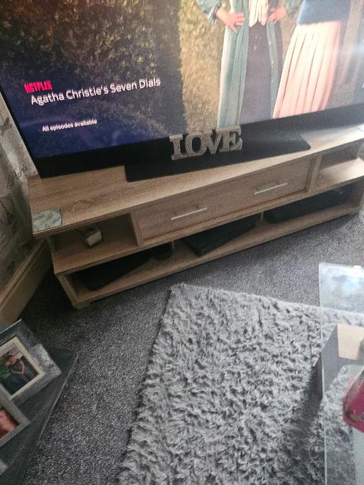 Buy & Sell Coseley Dudley - Photos for TV stand oak