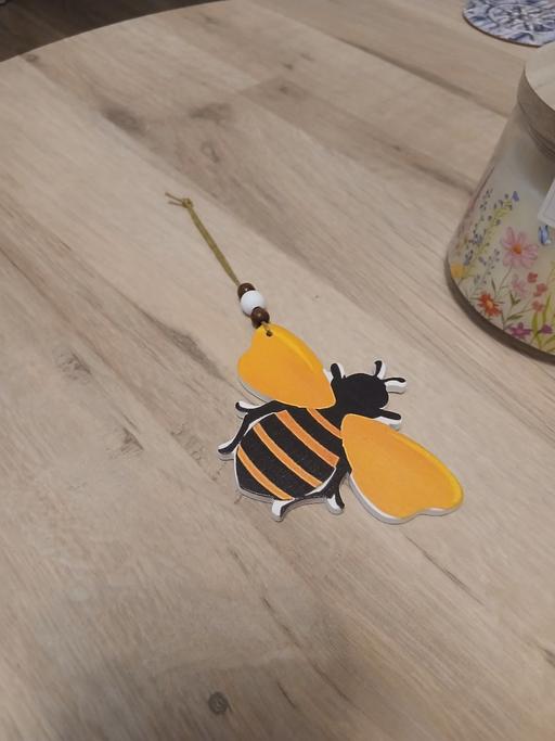 Buy & Sell Radcliffe Bury - Photos for Bee Wall Plaque New