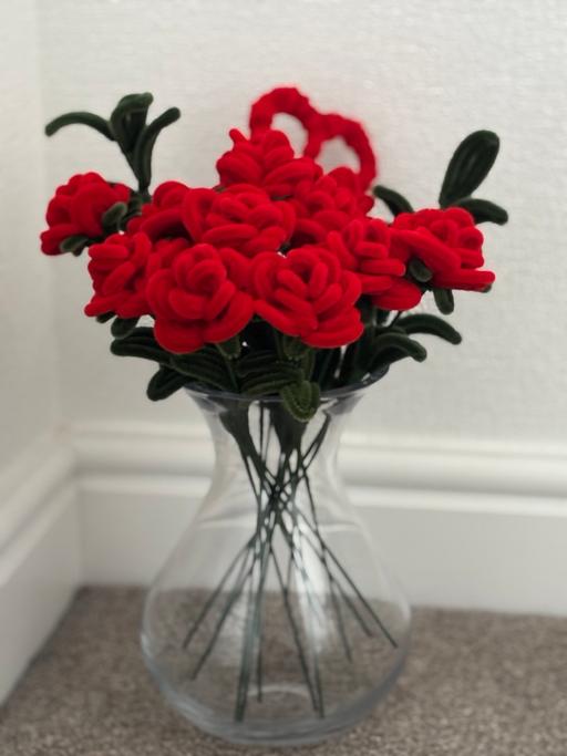 Buy & Sell Wordsley Dudley - Photos for valentine’s Day 12 red roses forever flowers
