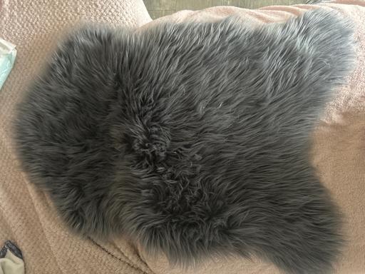 Buy & Sell Bells Mill Dudley - Photos for Small fluffy grey rug/throw