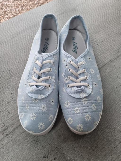 Buy & Sell Wallbrook Dudley - Photos for new lilley trainers