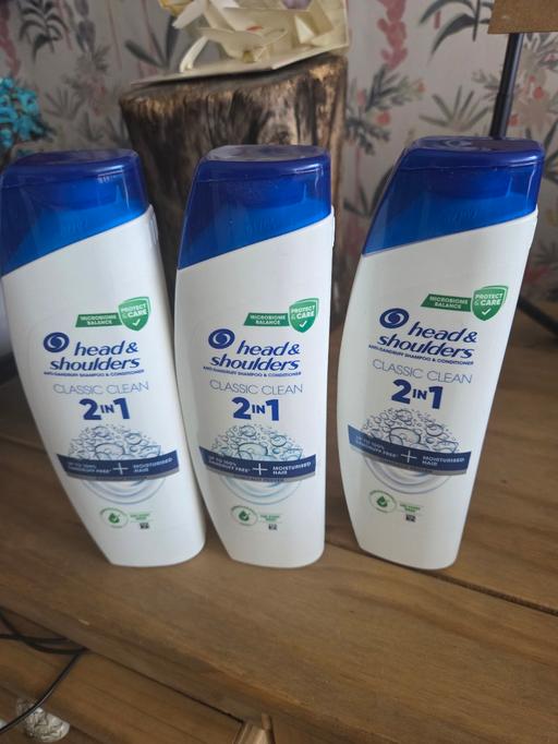 Buy & Sell St Luke`s Central London - Photos for head and shoulders 2 in 1 classic clean