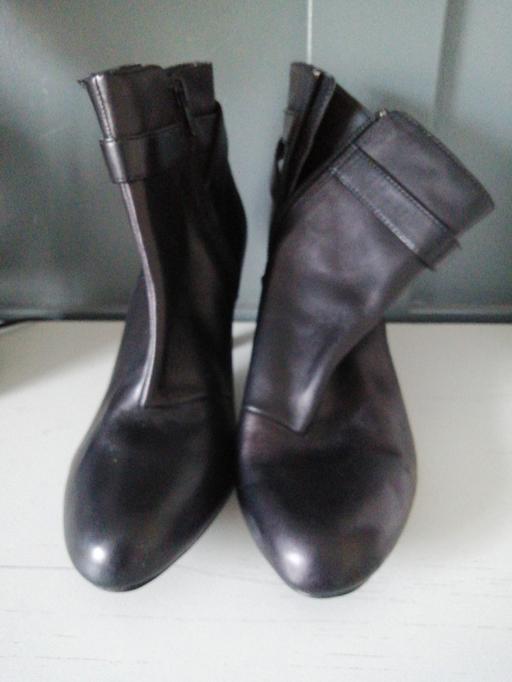 Buy & Sell Wednesfield Wolverhampton - Photos for ladies size *7* Not Worn