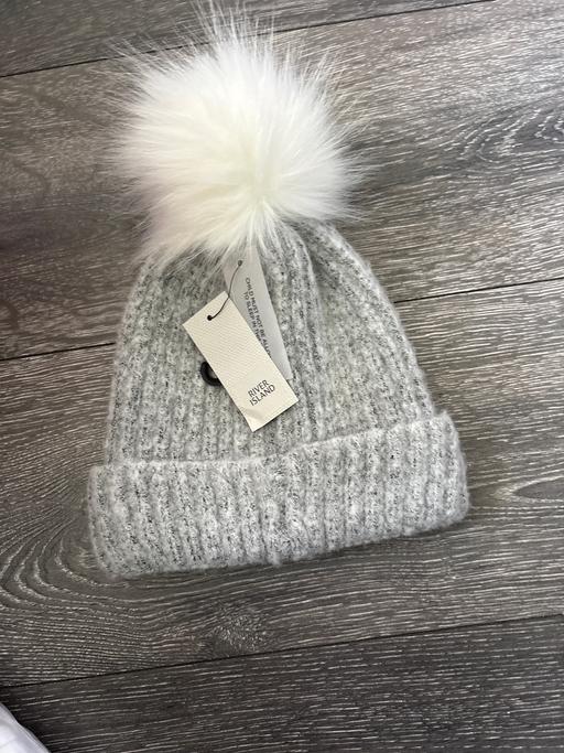 Buy & Sell Woodsetton Dudley - Photos for Girls winter hat